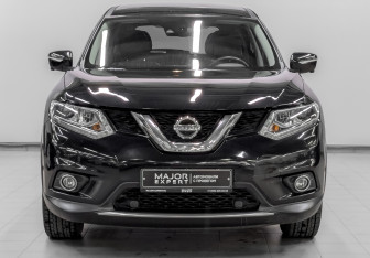 Подержанный автомобиль Nissan X-Trail 2017 года (2 фото)