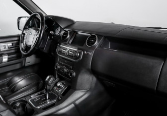 Подержанный автомобиль Land Rover Discovery 2012 года (9 фото)