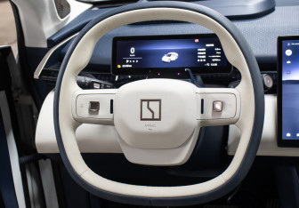 Подержанный автомобиль Zeekr X 2023 года (19 фото)