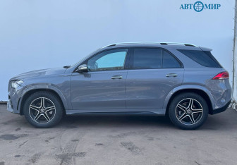Подержанный автомобиль Mercedes-Benz GLE 2021 года (5 фото)