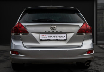 Подержанный автомобиль Toyota Venza 2014 года (6 фото)