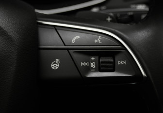 Подержанный автомобиль Audi Q5 2021 года (17 фото)