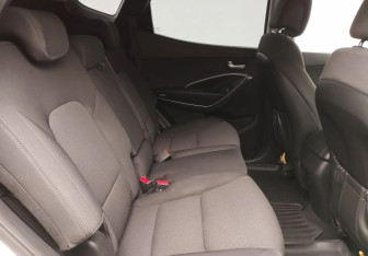 Подержанный автомобиль Hyundai Santa Fe 2013 года (11 фото)
