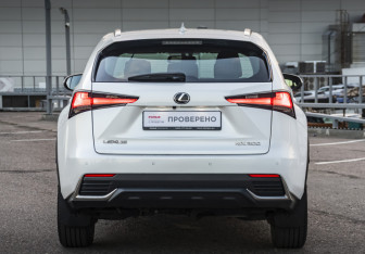 Подержанный автомобиль Lexus NX 2018 года (6 фото)