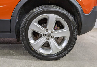 Подержанный автомобиль Opel Mokka 2013 года (12 фото)