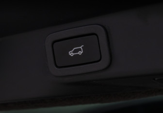 Подержанный автомобиль Land Rover Range Rover Sport 2018 года (22 фото)