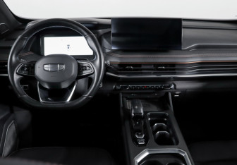 Подержанный автомобиль Geely Okavango 2024 года (12 фото)