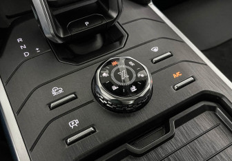 Подержанный автомобиль Jetour T2 2024 года (14 фото)