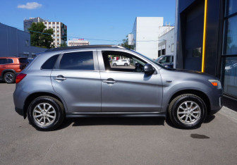 Подержанный автомобиль Mitsubishi ASX 2014 года (4 фото)