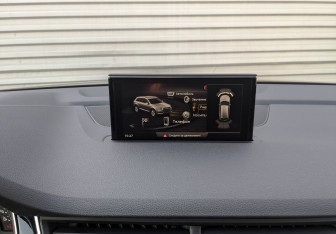 Подержанный автомобиль Audi Q7 2019 года (15 фото)