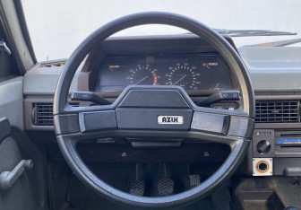 Подержанный автомобиль Москвич 2141 1990 года (12 фото)