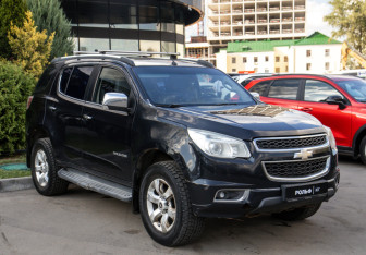 Подержанный автомобиль Chevrolet TrailBlazer 2014 года (2 фото)
