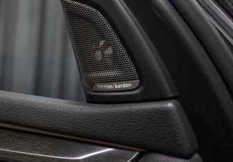 Подержанный автомобиль BMW X5 2017 года (20 фото)