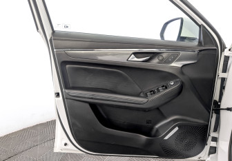 Подержанный автомобиль Haval Jolion 2022 года (19 фото)