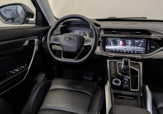 Подержанный автомобиль Geely Atlas Pro 2023 года (28 фото)