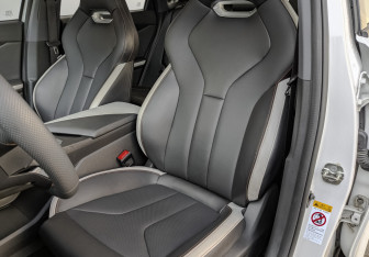 Подержанный автомобиль Changan UNI-V 2024 года (20 фото)