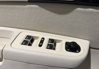 Подержанный автомобиль SEAT Alhambra 2011 года (12 фото)
