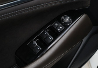 Подержанный автомобиль Mazda 6 Sedan 2023 года (18 фото)