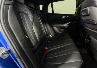 Подержанный автомобиль BMW X6 2019 года (14 фото)