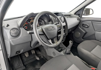 Подержанный автомобиль LADA (ВАЗ) Largus Wagon 2025 года (16 фото)