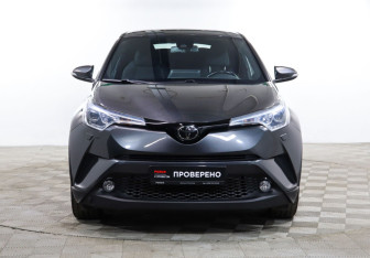 Подержанный автомобиль Toyota C-HR 2019 года (2 фото)