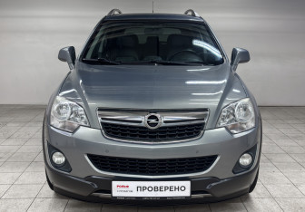 Подержанный автомобиль Opel Antara 2013 года (2 фото)
