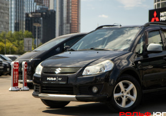 Подержанный автомобиль Suzuki SX4 Hatchback 2007 года (13 фото)