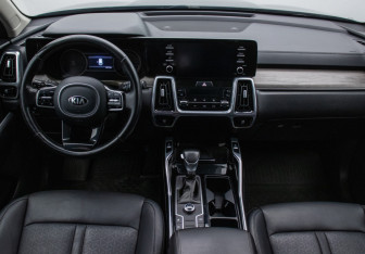 Подержанный автомобиль Kia Sorento 2020 года (13 фото)