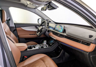 Подержанный автомобиль Chery Tiggo 8 Pro Max 2023 года (11 фото)