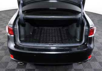 Подержанный автомобиль Lexus IS Sedan 2014 года (9 фото)