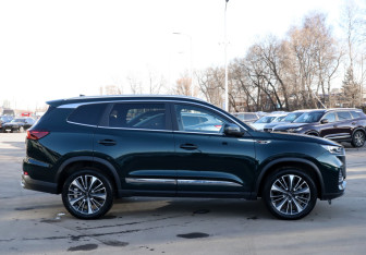 Подержанный автомобиль Chery Tiggo 8 Pro Max 2023 года (4 фото)