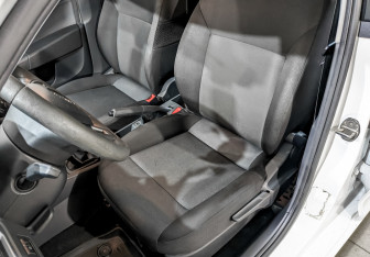 Подержанный автомобиль Skoda Rapid Liftback 2019 года (18 фото)