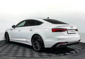 Подержанный автомобиль Audi A5 Liftback 2021 года (7 фото)
