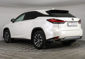 Подержанный автомобиль Lexus RX 2020 года (7 фото)