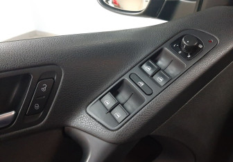 Подержанный автомобиль Volkswagen Tiguan 2013 года (17 фото)