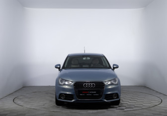 Подержанный автомобиль Audi A1 2011 года (2 фото)
