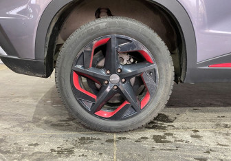 Подержанный автомобиль Omoda C5 2022 года (20 фото)