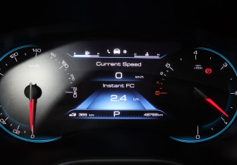 Подержанный автомобиль Chevrolet Captiva 2022 года (16 фото)