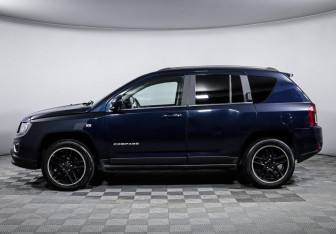 Подержанный автомобиль Jeep Compass 2013 года (8 фото)