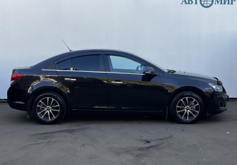 Подержанный автомобиль Chevrolet Cruze Sedan 2014 года (4 фото)