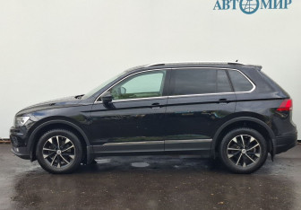 Подержанный автомобиль Volkswagen Tiguan 2017 года (8 фото)