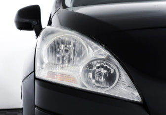 Подержанный автомобиль Peugeot 3008 2012 года (21 фото)