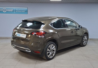 Подержанный автомобиль Citroen DS4 2013 года (5 фото)