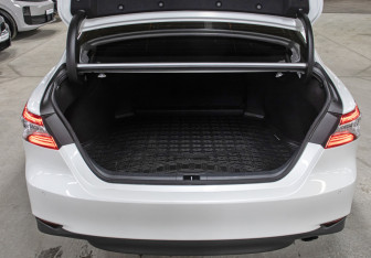 Подержанный автомобиль Toyota Camry Sedan 2020 года (10 фото)