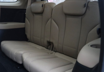 Подержанный автомобиль AITO M7 2023 года (12 фото)