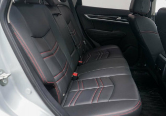 Подержанный автомобиль DongFeng AX7 2018 года (27 фото)