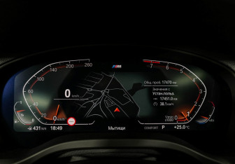 Подержанный автомобиль BMW X3 2022 года (13 фото)