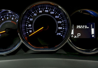 Подержанный автомобиль Renault Logan Sedan 2021 года (24 фото)