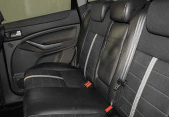 Подержанный автомобиль Ford Kuga 2012 года (20 фото)