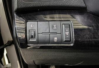 Подержанный автомобиль Kia Sorento 2014 года (22 фото)